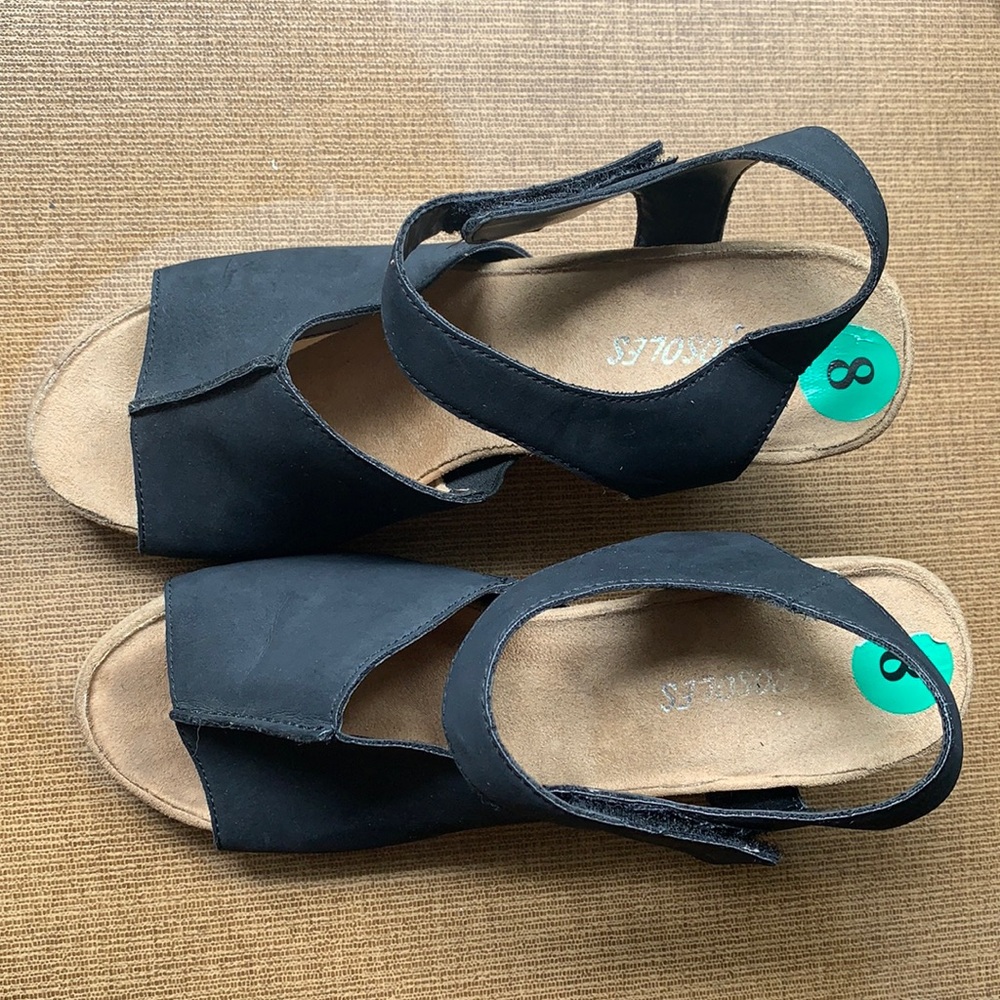 AEROSOLES WEDGES